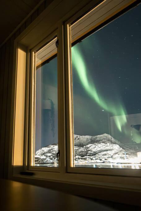 Koselig Toppleilighet Med Fantastisk Utsikt Apartment Svolvaer Exterior photo